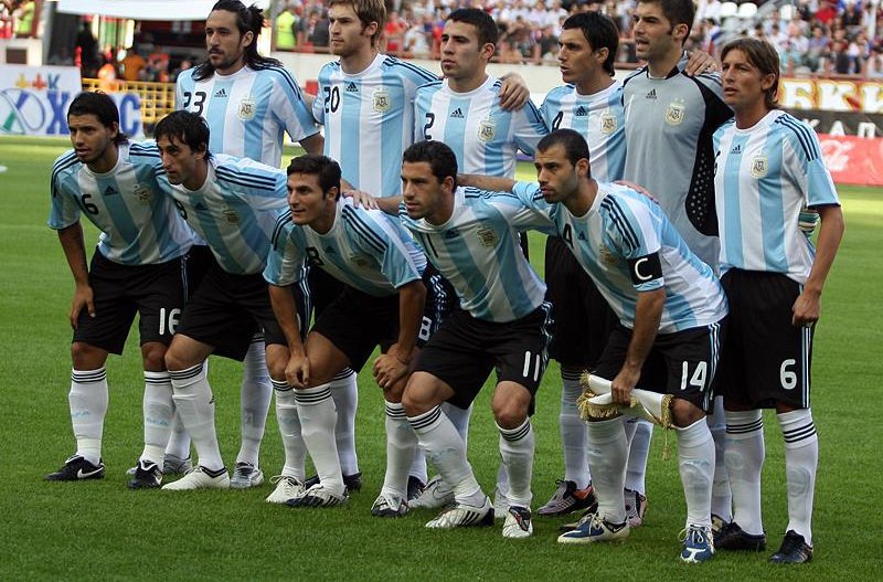 Argentina soccer match scene — free Wikimedia Commons media