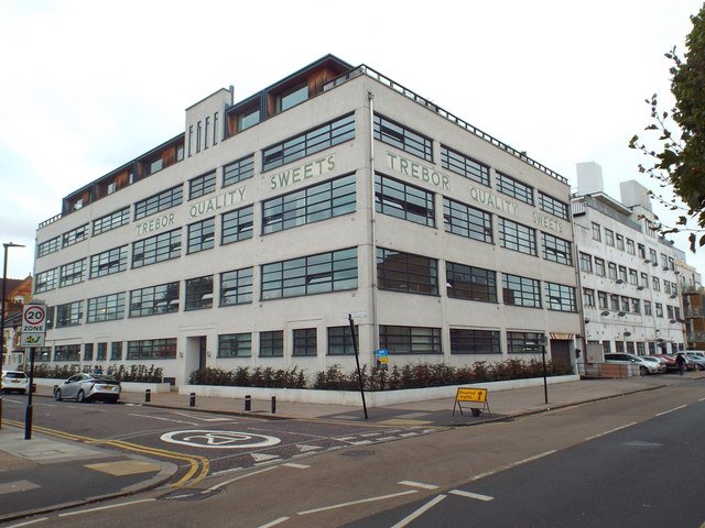 Former sweets factory near Forest Gate (geograph 5530139) — free Wikimedia Commons media